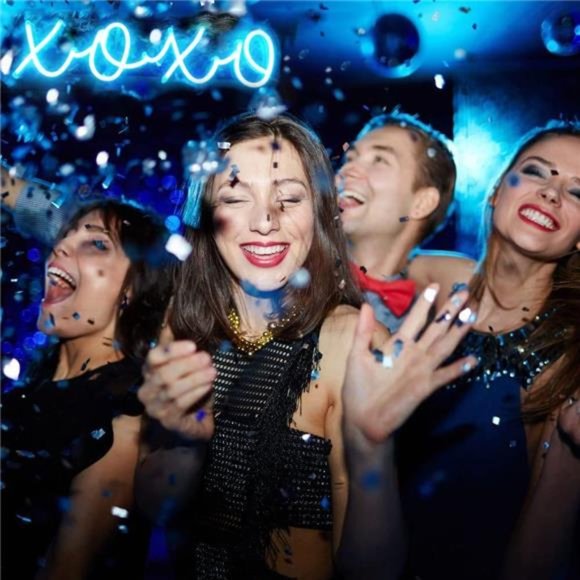 Neon Light Sign LED XOXO Night Lights USB Operated Decorative Marquee Sign Bar - Picture 4 of 5